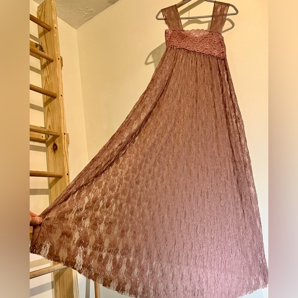Intimately Free People Romantic Lace Maxi Dress, Dusky Rose color, size S, NWOT - Picture 4 of 13